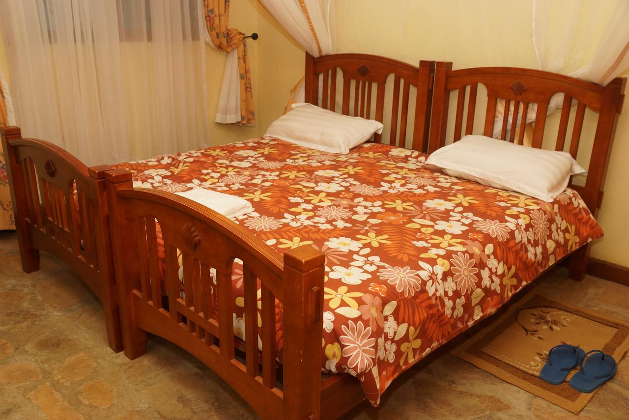 Country Lake Resort Garuga Энтеббе Экстерьер фото